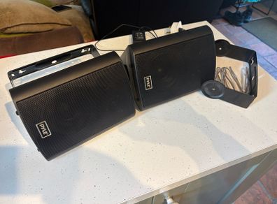 speakers waterproof