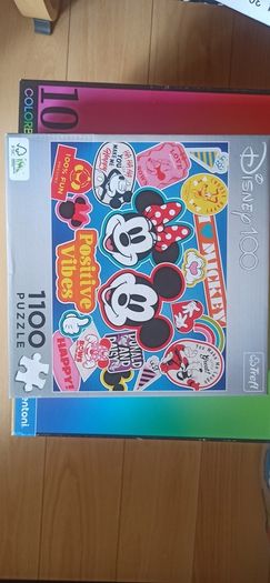 Massive collection of jigsaw puzzles