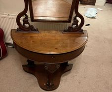 antique dressing table