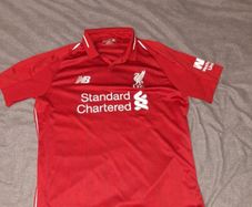 Liverpool jersey size L red