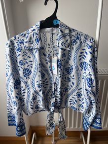 Primark floral front-tie cropped shirt - new with tag