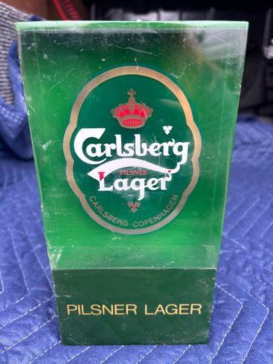 Carlsberg light up font