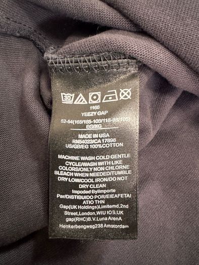 YZY X GAP longsleeves