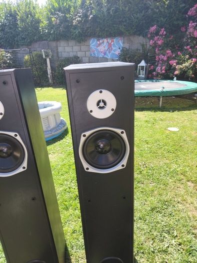 speakers