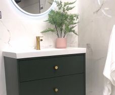 Vanity unit, basin & Mirror