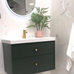 Vanity unit, basin & Mirror