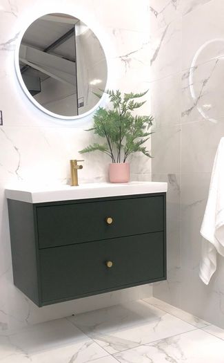 Vanity unit, basin & Mirror