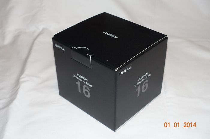 Fujifilm 16mm f/1.4 XF Lens - MINT