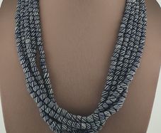 Vintage African white Stripe Black 7.0mm - 7.3mm Glass Beads Necklace