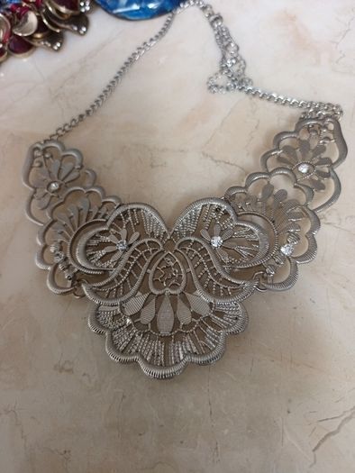 Costume  Necklace  x 5. Different  Colours  And  Styles.