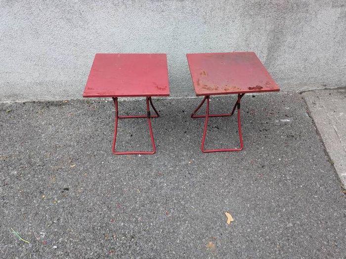 folding tables