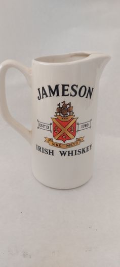 Rare jameson whiskey advertising water jug,by carrigaline pottery cork ,Rep of Ireland,outstanding item ,