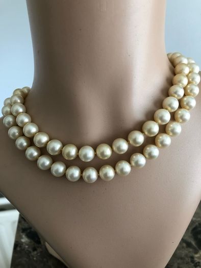 pearl necklace
