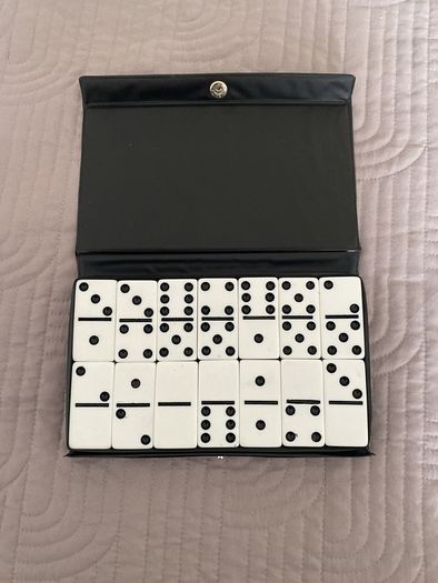 Dominoes