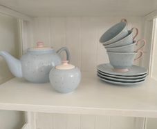 Tea pot & tea set