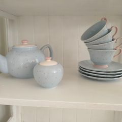 Tea pot & tea set