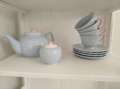 Tea pot & tea set