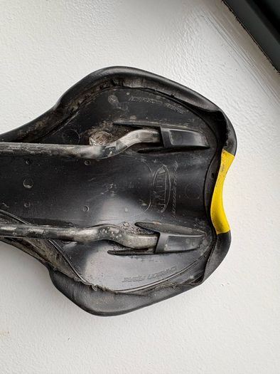 saddle bike selle italia carbon fibre dlr