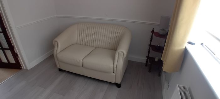 2 seater leather couch