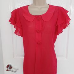 A Wear Pretty  Red S/S Blouse in Size 14