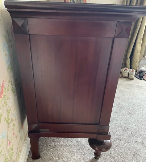 Bedroom Chest Of Drawers.