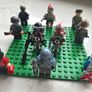 10 LEGO figures Image 3