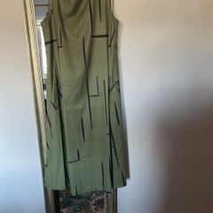 Green sleeveless dress