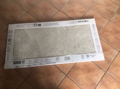 Tiles large rock salt white gold new box of 2