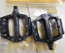 Wellgo Flat Platform Bike Pedals, Pair