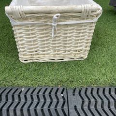 Wicker basket