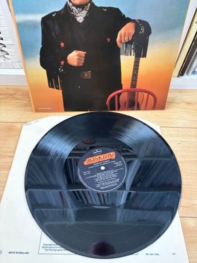Johnny Cash - Johnny Cash Is Coming To Town [Vinyl]
