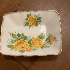 Royal Albert fine bone China Soap Dish