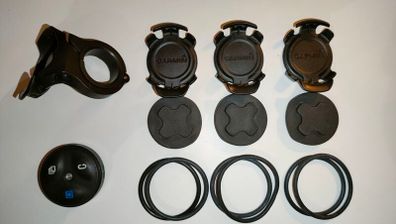 Garmin Edge Remote with 4 mounts  - used, excellent condition.