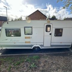 5 berth lunar caravan
