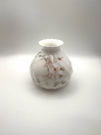 Wedgwood Campion Bone China Bud Vase