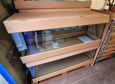 Aquarium 240 litres