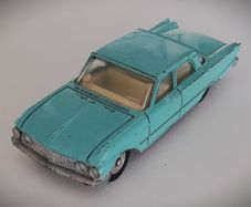 Diecast Vintage Dinky Toys Ford Fairlane - Good Original Condition/No Box