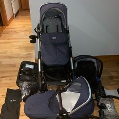Silver Cross Travel Set. Looking for a Good Home.Offers Welcome