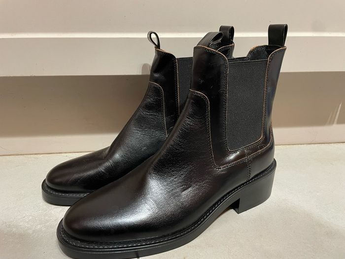 Chelsea ankle boots Massimo Dutti size 5 brand new