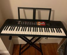 Yamaha Keyboard  PSR -F51 + Stand