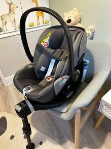 Cybex Cloud T Plus i-Size Baby Car Seat