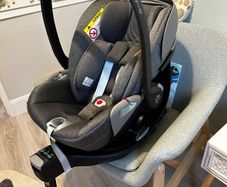 Cybex Cloud T Plus i-Size Baby Car Seat