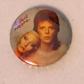 David Bowie Vintage 25 mm Pinups Badge