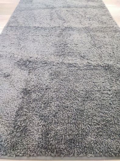 Livarno Home rug made of 100% polyester. [1]