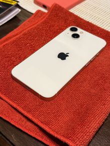 IPhone 13 + Accessories