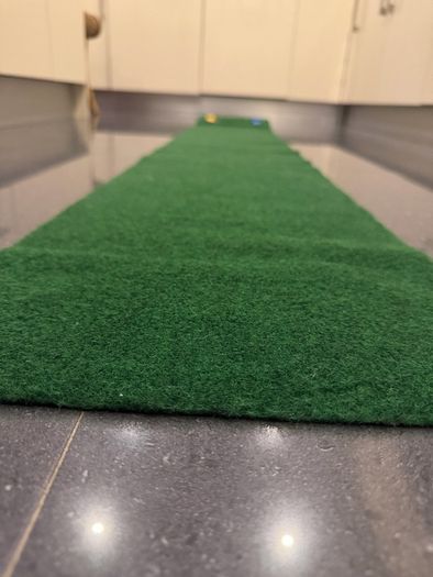 Putting Mat
