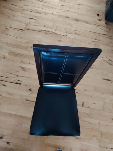 Dining Table and 4 Chairs
