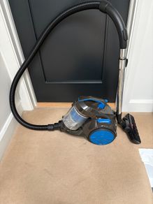 Morphy Richards Vacuum Cleaner