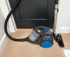 Morphy Richards Vacuum Cleaner