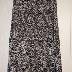 Perfect for Summer. stunning animal print pleated maxi skirt